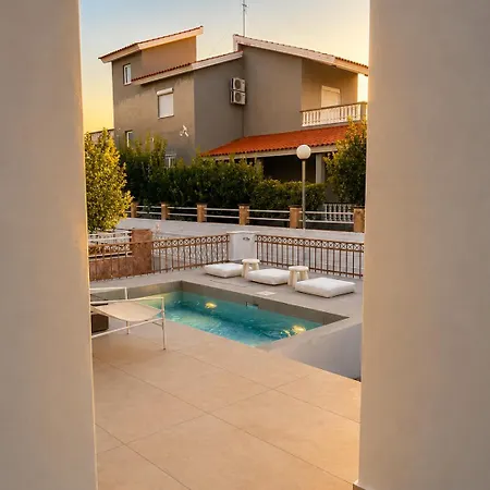 Papamanolis House